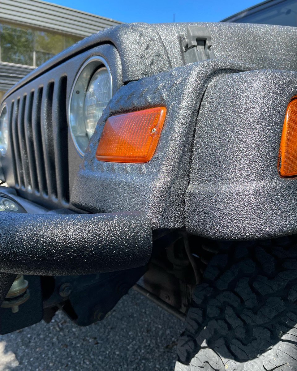 calgary_x's tweet image. We LOVE Jeeps!
OIIIIIIIO

📞North 403-291-3030
📞South 403-243-3779
Call us about YOURS!

•
•
•
#linex #linexit #trucks #calgarytrucks #albertatrucks #ford #dodge #ram #jeep #chev #gmc #toyota #tacoma #bumper #bedliner  #strong #tough #protection #toughtrucks #calgary #yyc