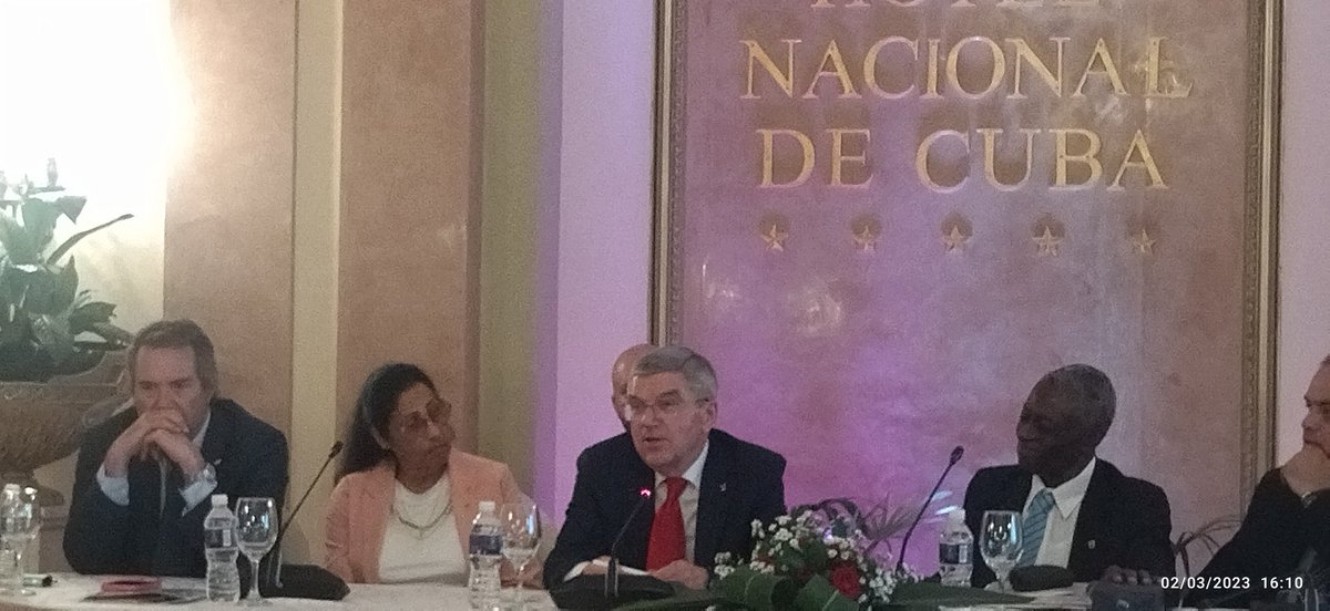 🇨🇺 Presidente del #COI Thomas Bach, felicita al deporte cubano por los resultados alcanzados en #Tokio2020+1.