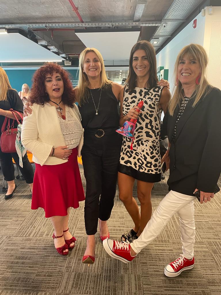 Estuvimos presente en <a href="/RedShoeMovement/">Red Shoe Movement</a> 👠 junto a <a href="/somosfame/">FAME - Foro Argentino de Mujeres Ejecutivas</a> 
Por el empoderaminto y la equidad ✊❤ 
¡Gracias <a href="/marieladabbah/">Mariela Dabbah</a> <a href="/ASerejski/">Andrea Serejski</a> y <a href="/lauragianazza/">lau gianazza</a> y <a href="/Ale_Brandolini/">Alejandra Brandolini</a> !