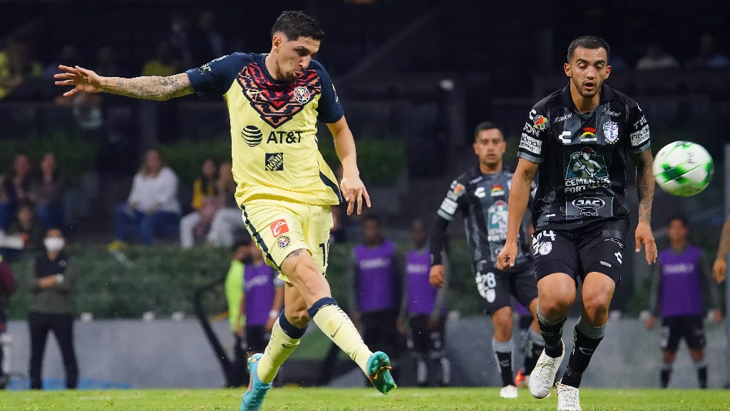 azul8Acrema's tweet photo. En la Semifinal IDA del #CL2022 fue la última vez que recibimos a Pachuca en el 🏟️ Azteca, esa noche empatamos 1️⃣-1️⃣ con gol ⚽ de Diego Valdés 🇨🇱
#SomosAmérica 🦅 https://t.co/qS9yoqg2Rb
