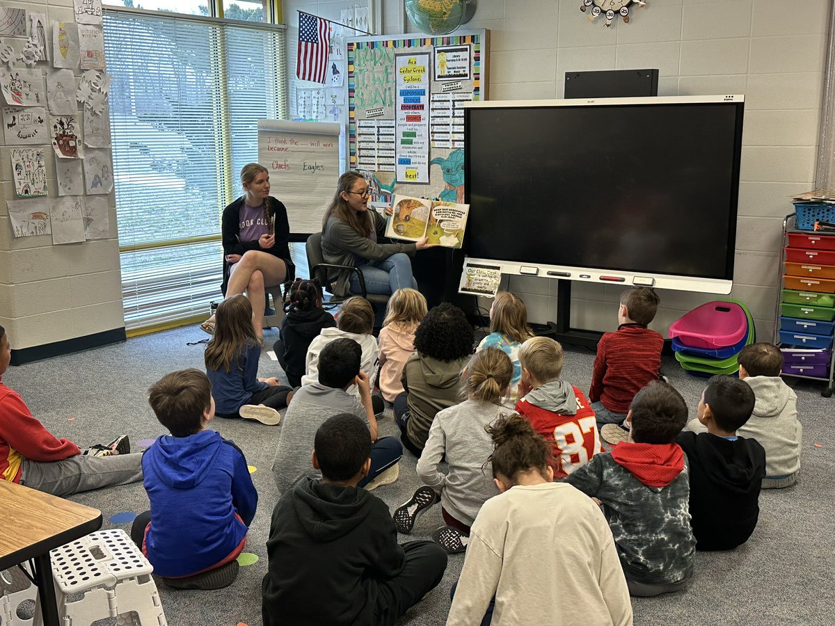 LSHS Library tweet media