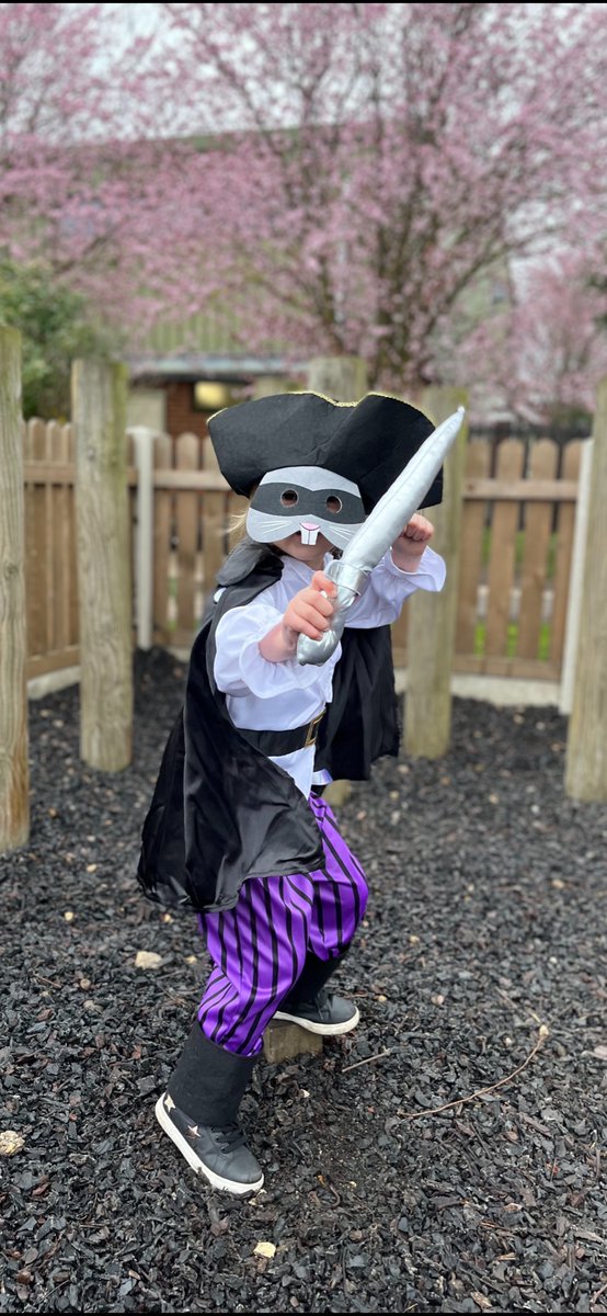 Read School, Drax tweet media