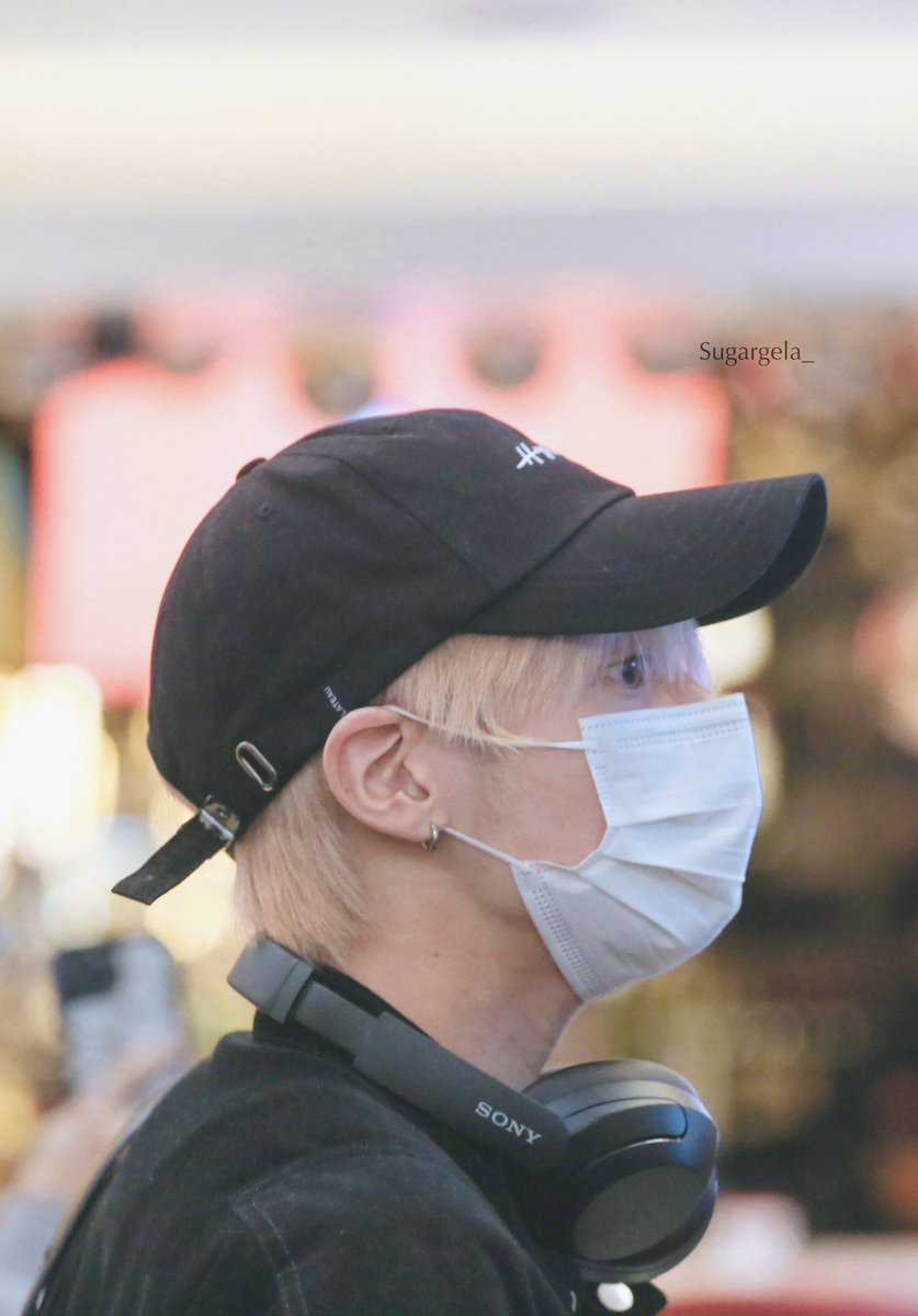 Sugargela_'s tweet photo. 230302 LAX✈️ICN

#TXT #TAEHYUN 
#투모로우바이투게더 #태현 https://t.co/iwHSr8Z4io