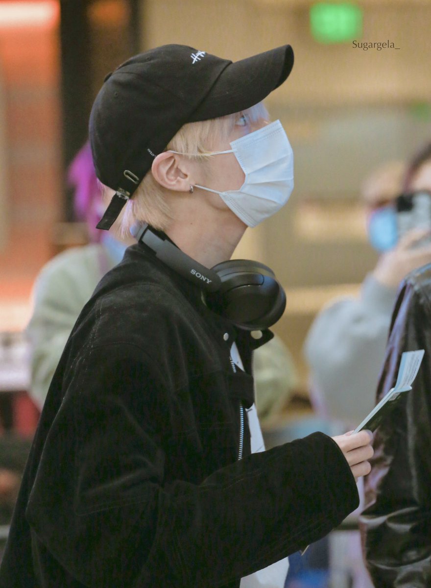 Sugargela_'s tweet photo. 230302 LAX✈️ICN

#TXT #TAEHYUN 
#투모로우바이투게더 #태현 https://t.co/iwHSr8Z4io