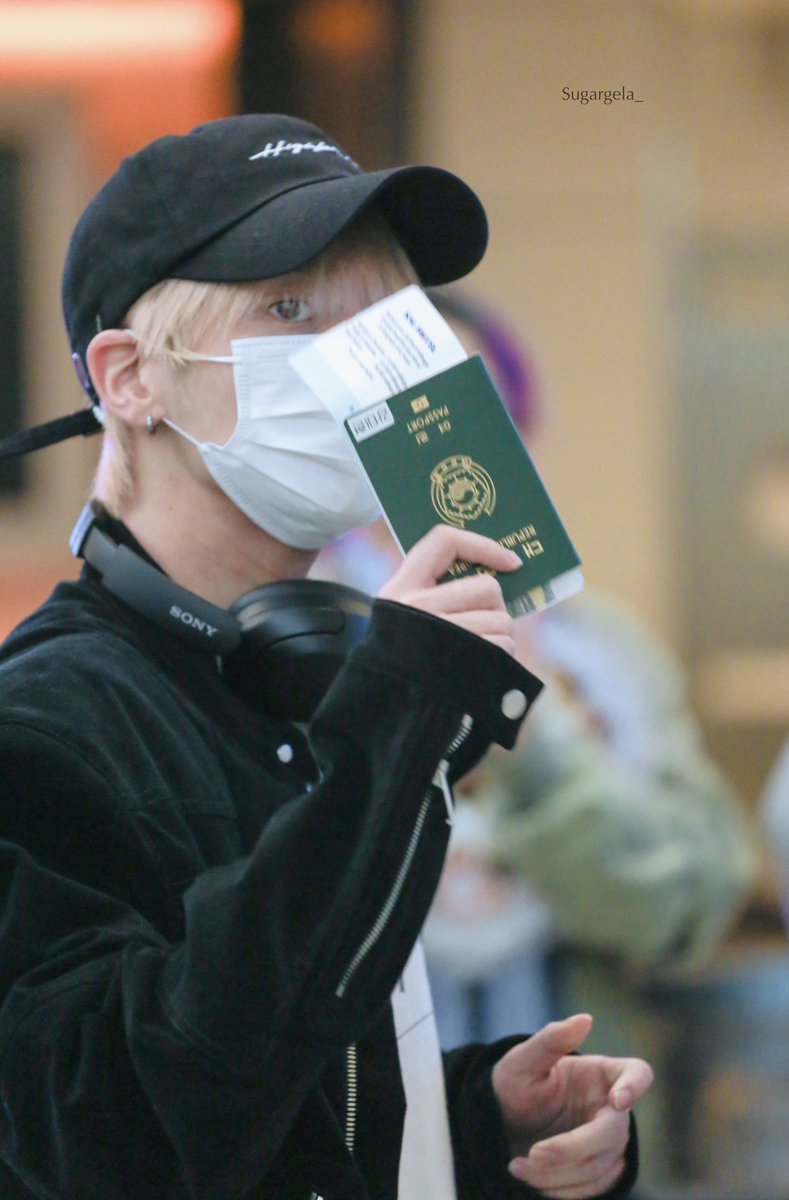 Sugargela_'s tweet photo. 230302 LAX✈️ICN

#TXT #TAEHYUN 
#투모로우바이투게더 #태현 https://t.co/iwHSr8Z4io