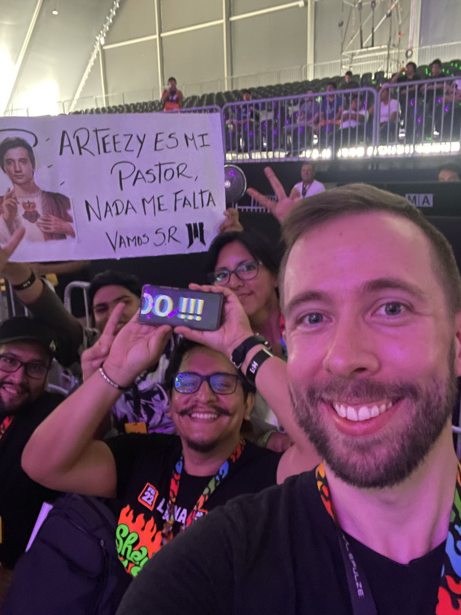 TLOgg's tweet photo. Cheering for the Dota Squad, so much love for our roster at the #Dota #LimaMajor! https://t.co/2Qomt7RP0b