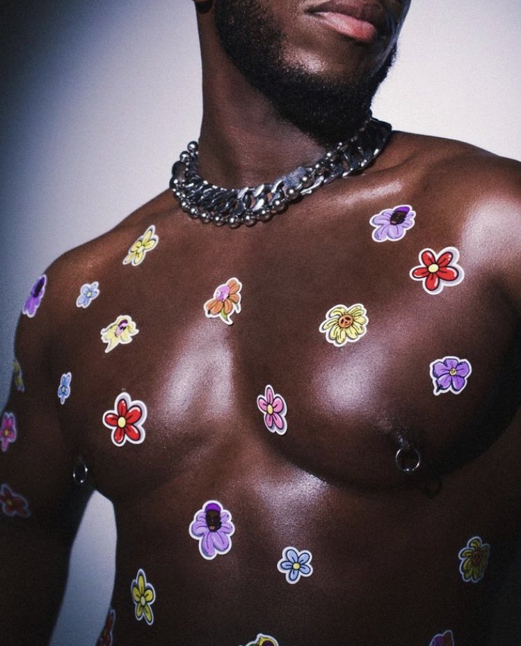 Sprout Hood 🌸

“every black man deserves to witness their flowers flourish.” 

A collaboration between  <a href="/antzinyopants/">ARTISTIC DAD.</a> x <a href="/hoshijoell/">thy 𝑤𝑎𝑡𝑒𝑟</a> 

#Blooming #Flourishing #Becoming #BlackMenLoveFlowers