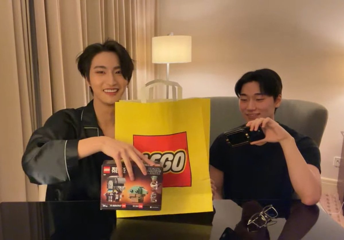 Mirialiah's tweet photo. I love them so much. Too much. 

#SEONGHWA #SAN #YUNHO #ATEEZ #LEGO #LEGOlive @ATEEZofficial https://t.co/KKEhcM9A80