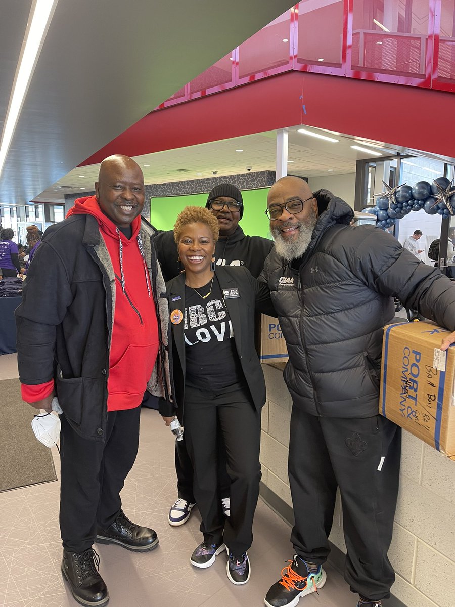CIAACommish's tweet photo. So proud of the growth of the @CIAAForLife  Ball Kid program led by Bobby Chad and the Operation Future team.  For 24 years we have provided access to over 2,000 youth from all walks of life!
#dreamsareendless #ciaatourney #creatingnewmemories #livethelegacy #ciaaforlife #titleix https://t.co/MlkkyqeWBS