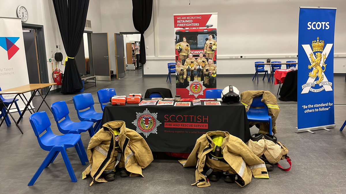 Great interaction with the Pupils at the Alford Academy Careers Evening tonight. Promoting the Values of Scottish Fire and Rescue, giving them an insight into SFRS. Using the VR Goggles to show them of the dangers and distractions that can occur while in a car with their friends.
