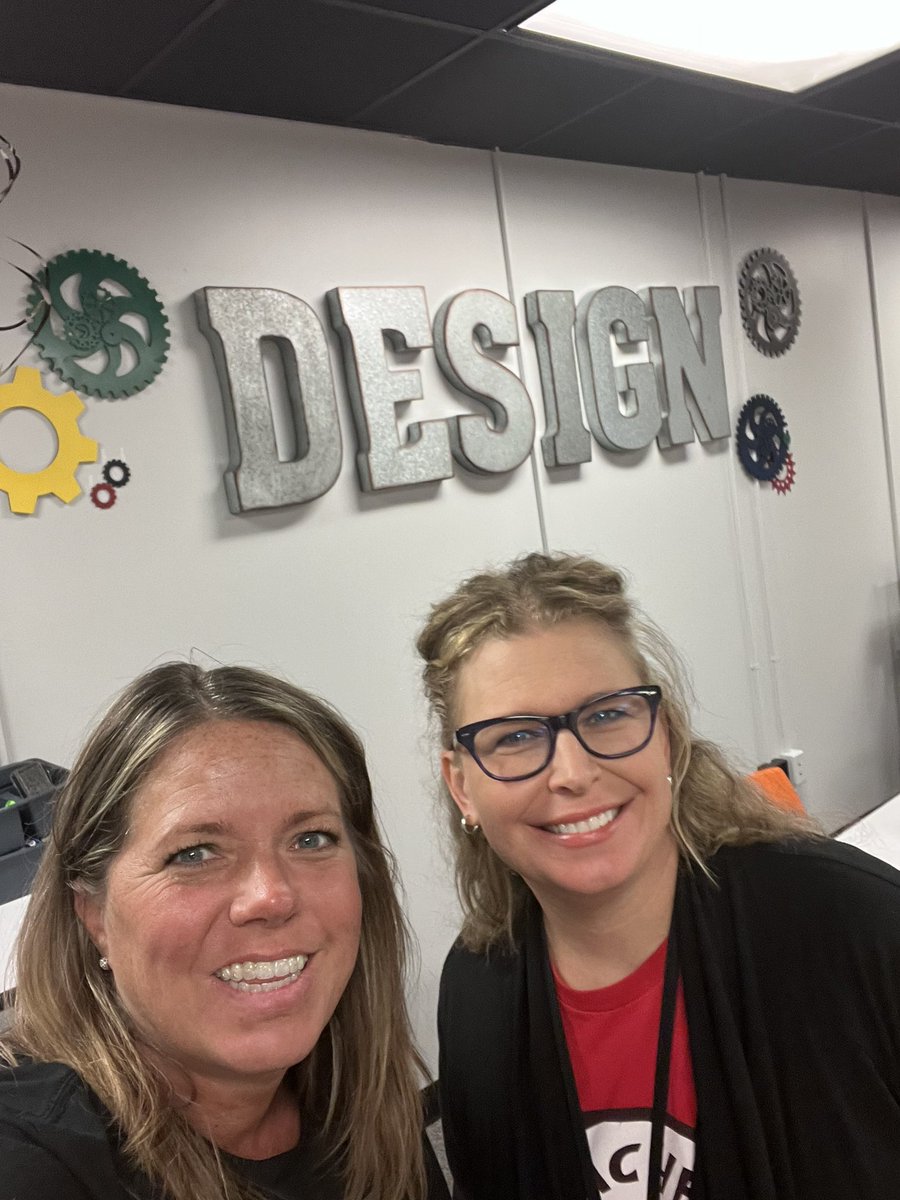 tcconley29's tweet photo. @hollyannshoes @mrshoehing3 and I are ready to share our ❤️for #DesignThinking & #Makerspace with our #MacombMADE educators. #cmakers #ISTECert #MIEExpert @21things4 #misditdept #remc @justComerford @jfons_slp @K_Grunow @DebbiePotter85 @drjennparker https://t.co/5k69wTY2QW