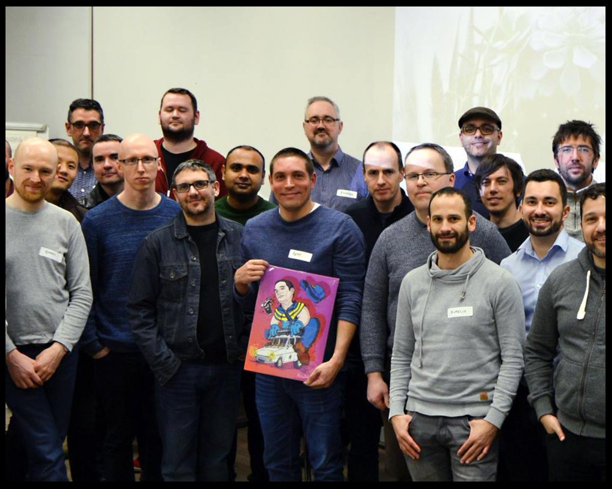 Look at all these young #Javadevelopers - 5 years ago this very night in @TechMeetupSpace (@bazza_ni @xsj8585 @brianking (a rare appearance by artist #KevBohan @bjschrijver @DonaghNoone @RafaDelNero) #dubjug