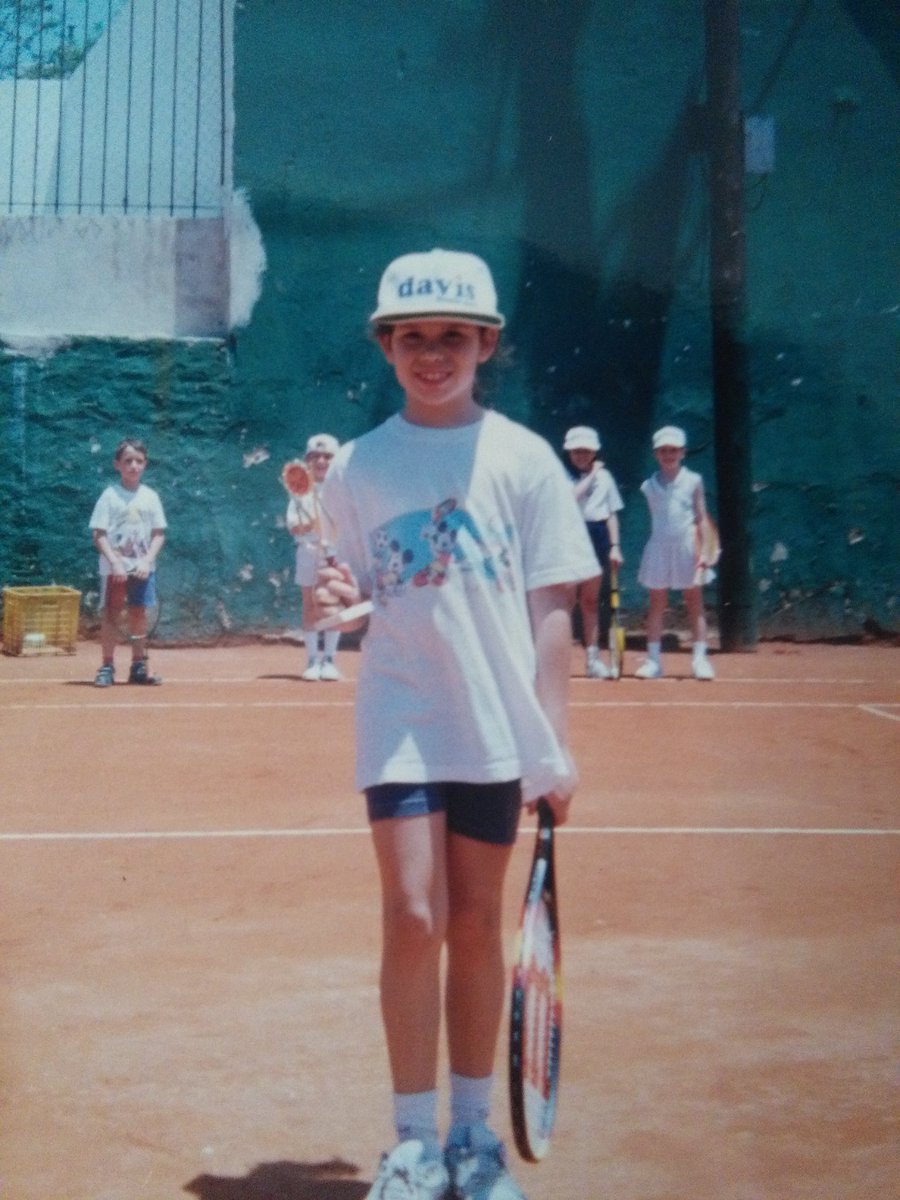 Si, jugué tenis por 10 años, y ahora hace como otros 10 que no toco una raqueta 😢  #juevesdelrecuerdo #TBThursday