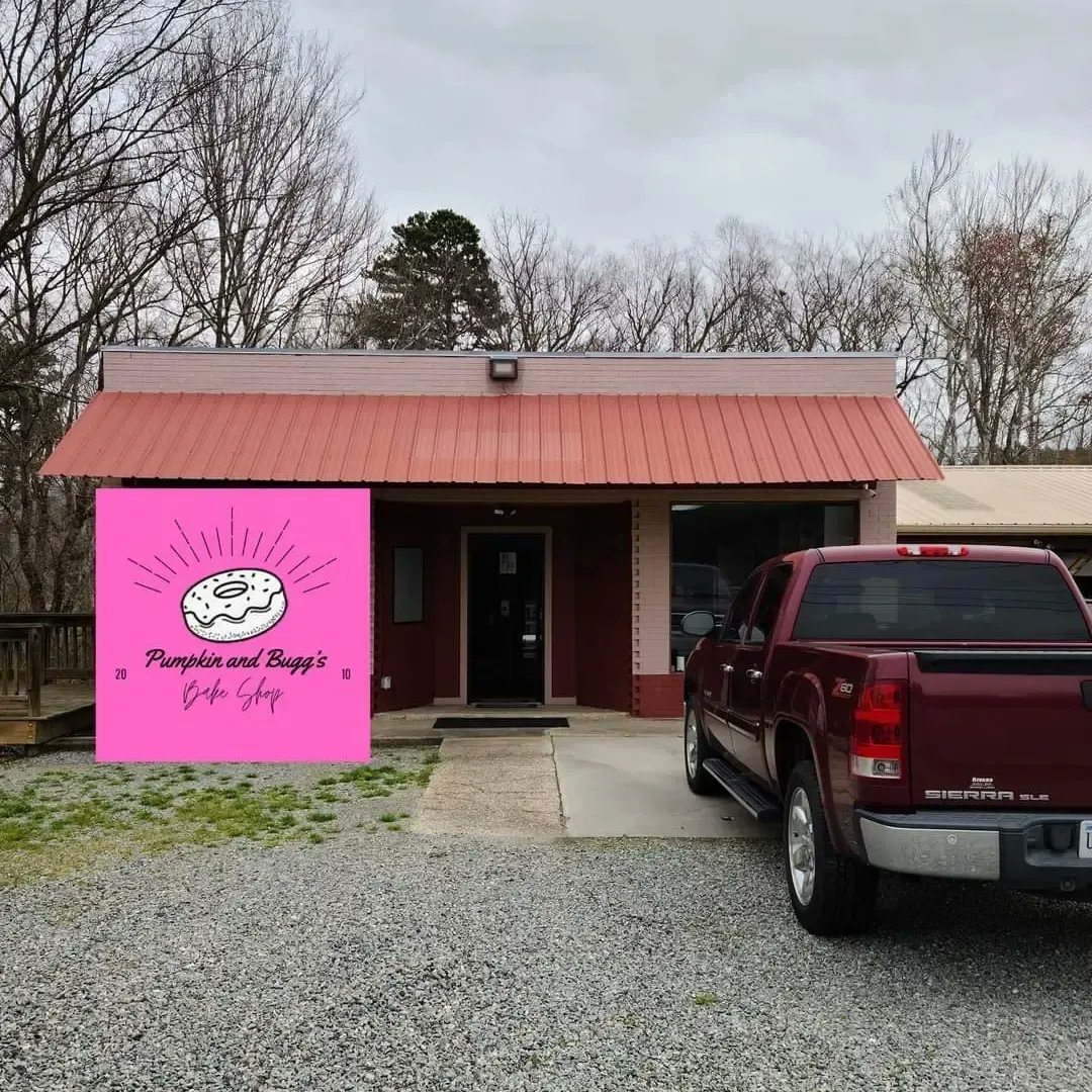 pumpkinandbuggs's tweet photo. We are super excited to be launching our second #BakeShop Pumpkin and Bugg's Bake Shop II.  Just a few more inspections and we will be open to welcome back our loyal customers and new guests from the place we call home in the Town of #SouthBoston, Virginia in #Halifax, #Virginia https://t.co/99UYM3uQn0