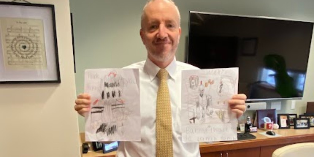 RCBCPresident's tweet image. Thank you to the @MaryRobertsElem School for a memorable experience on Monday morning's #ReadAcrossAmerica event. Interacting with students and encouraging them to read all year round is always a pleasure.  The small gifts of gratitude from students genuinely touch me.