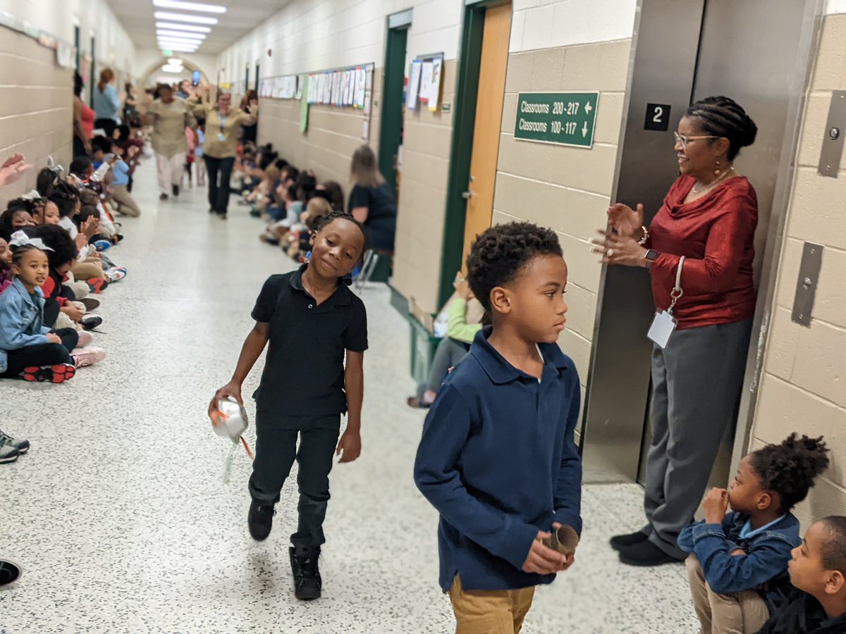 moore_magnet's tweet photo. Students at Moore read Trombone Shorty @Tromboneshorty today. 

After that, they created their own instruments…then participated in a Mardi Gras parade with a real trombone player and their own instruments 🎉🎊

#STEAMAcrossAmerica 
We are #MooreTogether https://t.co/Kw07XCMqmr