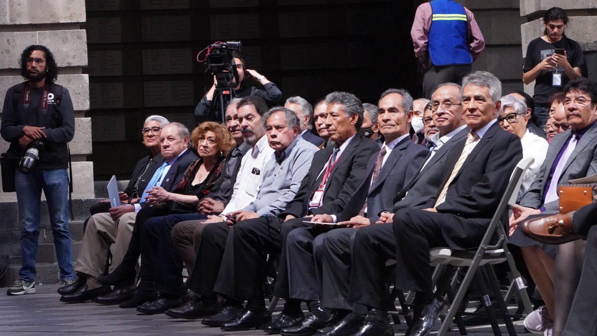 Carlos Brito tweet media