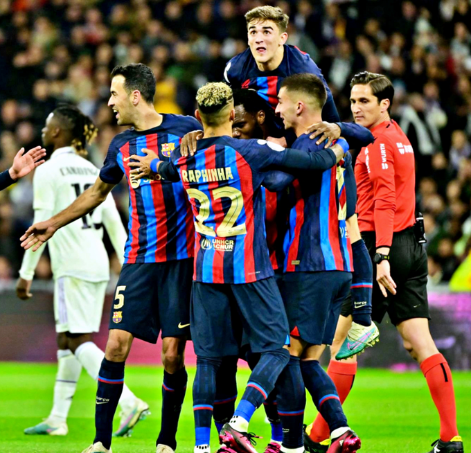 FqPyqOgXwAcLIZN?format=png&name=small