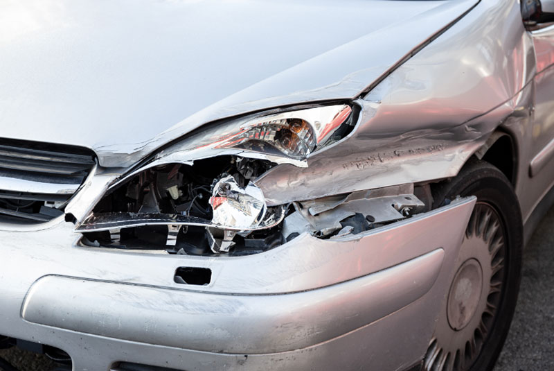 Más de 1,5 millones de vehículos en España circulan con daños › QuintaMarcha.com quintamarcha.com/index.php/mas-…