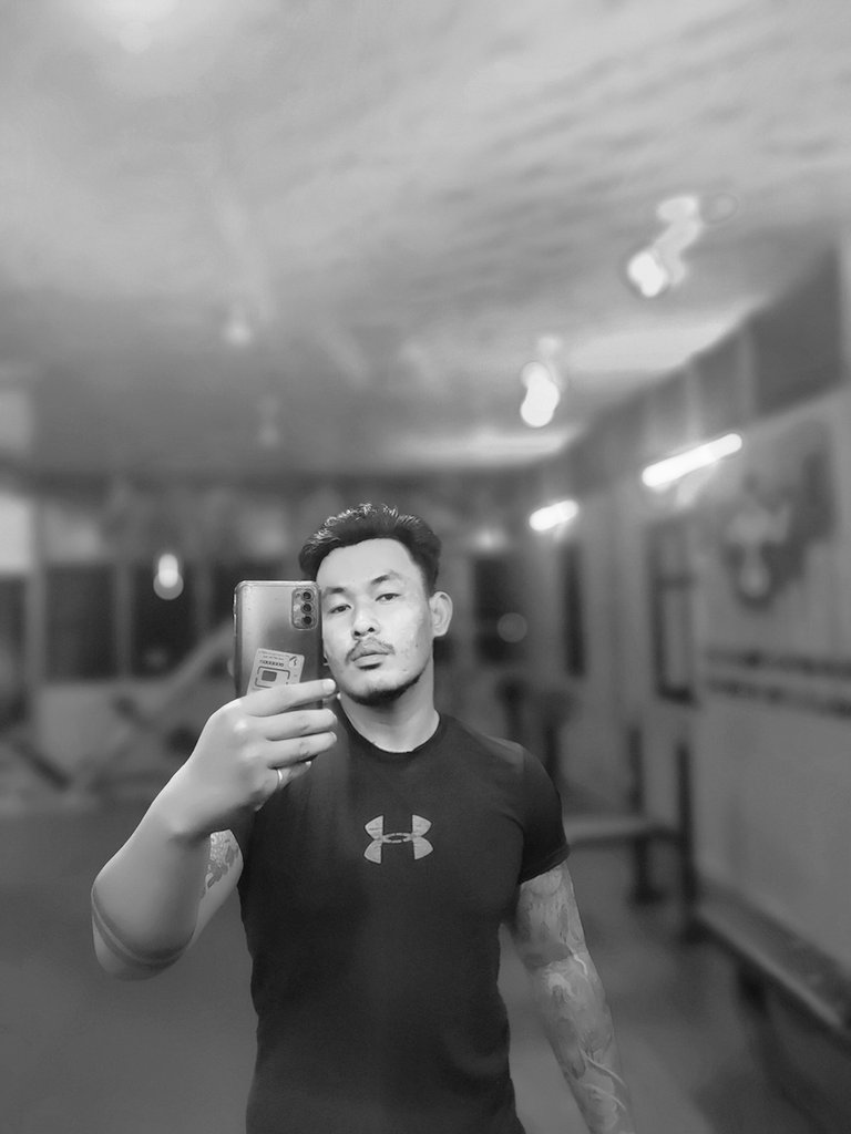 Pumar33325573's tweet photo. ဆာတယ် https://t.co/HpCo5OrWxx