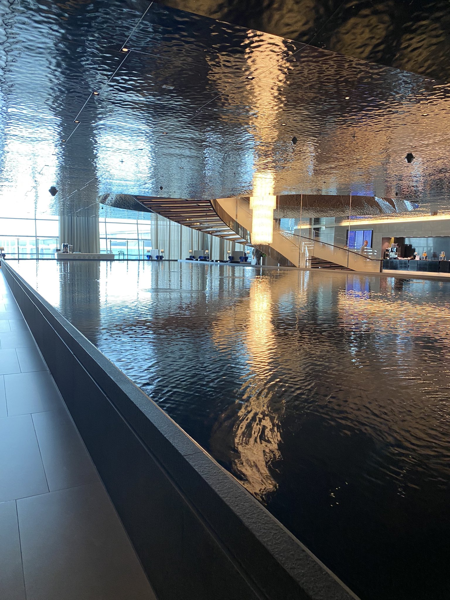 Lindzze on Twitter "The Qatar business class lounge is so beautiful I