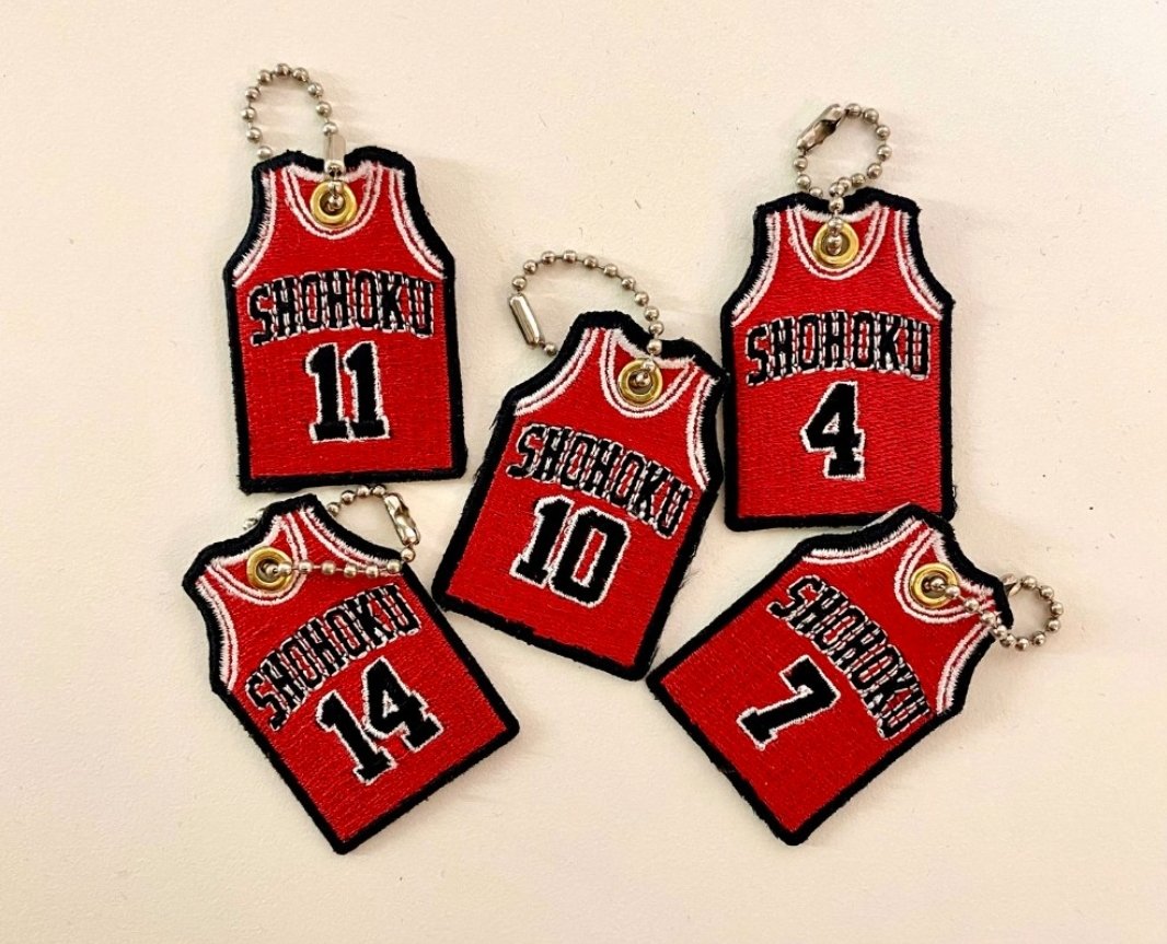 89Seller's tweet photo. ⏰️오늘의 HOT템

📍슬램덩크 SLAMDUNK 북산 SHOHOKU 자수 키링 마크 와펜 패치

🛒자세히 보기
🌐https://t.co/s3FnAWavwY

#슬램덩크 #더퍼스트슬램덩크 #SLAMDUNK 
#굿즈 #THEFIRSTSLAMDUNK #SLAMDUNKMOVIE  

재휴 활동으로 수수료를 받을수있음 테디베어 엑소 카이 대운동회 새우튀김 에스파 https://t.co/DEKXKHNwF5
