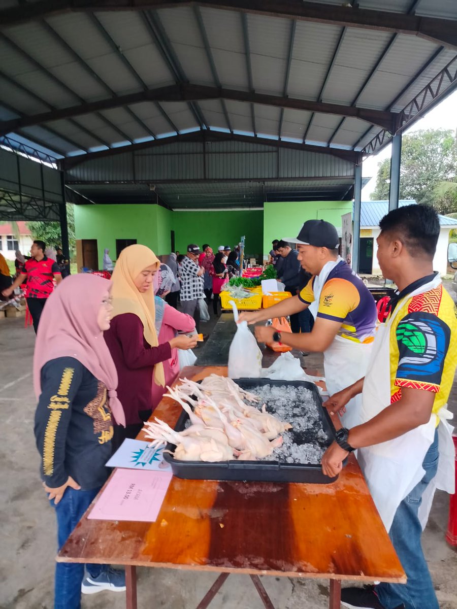 Lppn9official's tweet photo. 3 Mac 2023 | Program Nismilan Prihatin Bil. 8 Tahun 2023
Program Nismilan Prihatin masih diteruskan lagi pada Jumaat, 3 Mac 2023 di 8 buah kawasan Parlimen yang telah ditetapkan bermula jam 8.00 pagi.
#LPPMalaysia
#LPP50Tahun
#nismilanprihatin
#MalaysiaMadani
#Lppn9official https://t.co/qrbkFkiSdF