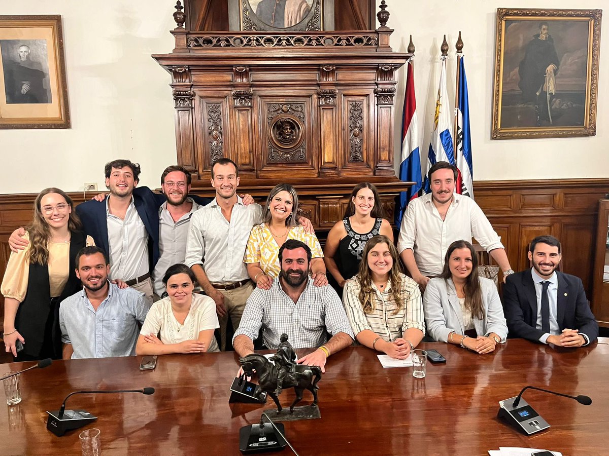 tamchacon's tweet photo. Última CNJ! 5 años intensos! Gracias a esta mesa que siempre nos recibió de puertas abiertas a quienes no la conformábamos, haciéndonos sentir uno más de la misma! 

A seguir trabajando por la juventud más grande y organizada!! https://t.co/drP5l7fAKD