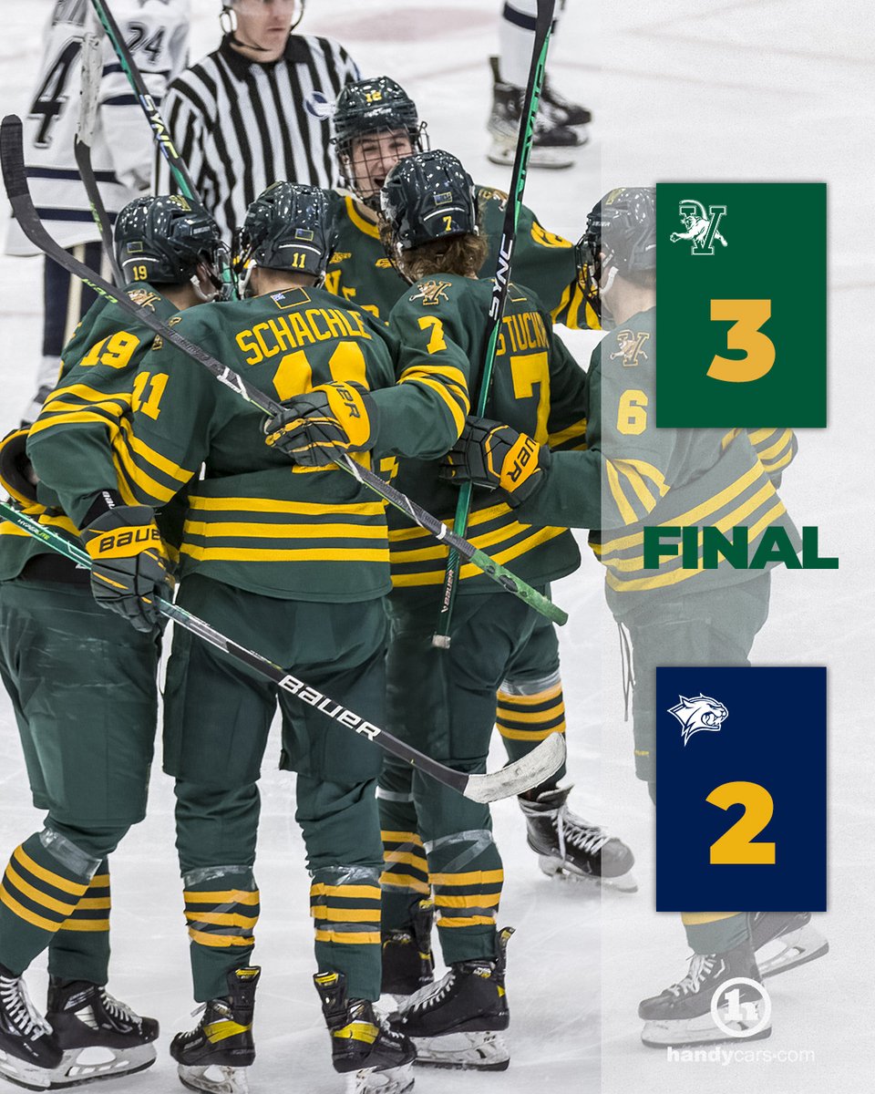 Comeback Cats do it again on the road! 
📷 - Allison Ouellette
#GutHockey