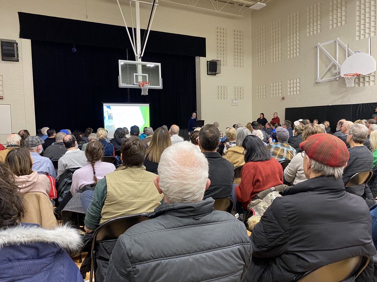 Standing room only in #Greensville #HamOnt tonight with over 250 people at a community organized meeting about plans by Carmeuse Lime Canada to start burning garbage in a re-purposed lime kiln. Lots of knowledgeable residents with valid concern over #AirQuality and emissions.