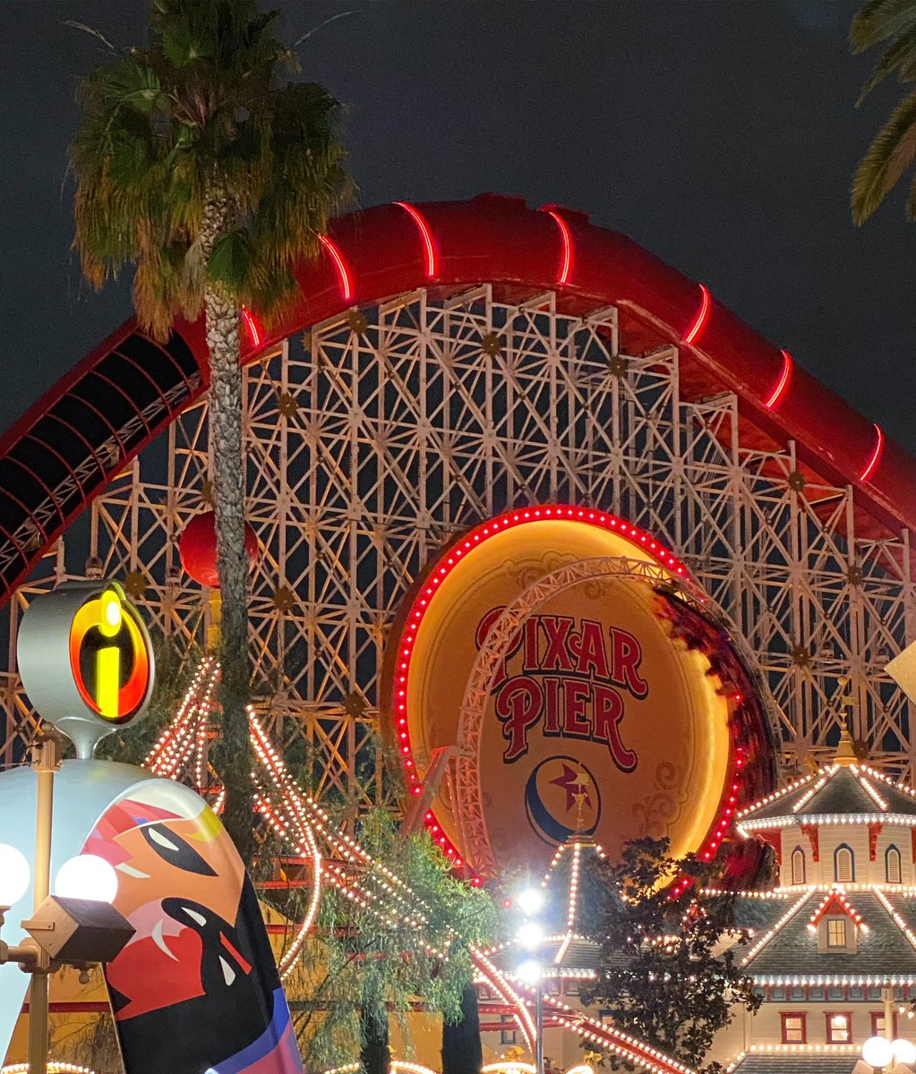 TheDisneyMD's tweet photo. I never look back, darling! It distracts from the now
.
.
.
@Disneyland @DisneylandToday #TheDisneyMD #Disney #Disneyland #Pixar https://t.co/lE024MQz9s