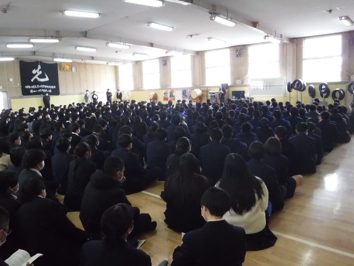 edahighschool's tweet photo. 本日3月3日㈮、研修旅行の事前説明会を行いました。
明後日からの研修旅行に向けて注意事項などを確認しました。
有意義な研修旅行になるよう楽しみたいと思います。 https://t.co/CrMwn995K2