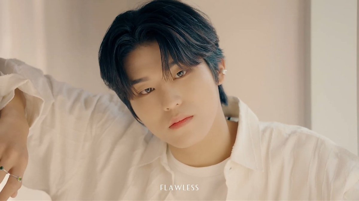 아비 ᥫ᭡✿ tweet media