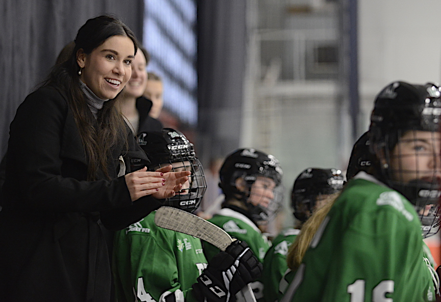 The <a href="/Team_PEI/">TeamPEI</a> girls' hockey team is lucky to have quality coaches and people on the bench with them. @jesscams01 <a href="/emmaweatherbie7/">Emma Weatherbie</a> Babiak @SentnerSami <a href="/HockeyPEI/">Hockey PEI</a>