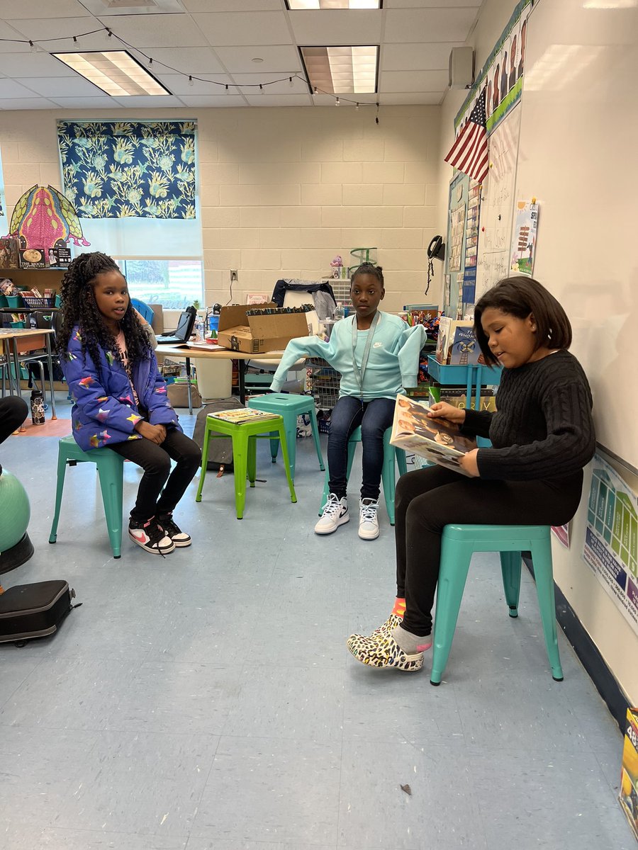 KeriDudley18's tweet image. Part 2-Read Across America Day @CESg8trs Students chose a book to share, Aliyah wanted to share her own book, I am Ruby Bridges, bc said it celebrates women’s &amp;amp; black history month and our HISTORY! Love the thought that went into the book choices! @SufVAschools #creatingachievers