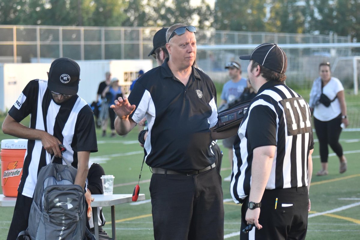 fbmanitoba's tweet image. All of our leagues do not operate without the support of our dedicated officials! There’s always room for more! Reach out to @MBfootballref for more info on how to get involved this season.