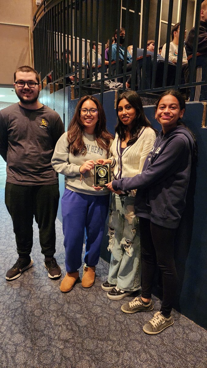 EGMathNation's tweet image. Proud Senior Math Team tonight at the conference meet. 3rd place overall for the season in our division! 
@ElkGrove_HS
@hengteaches @MrWalloch_EGHS  @Per_Buj, Mr. OC.