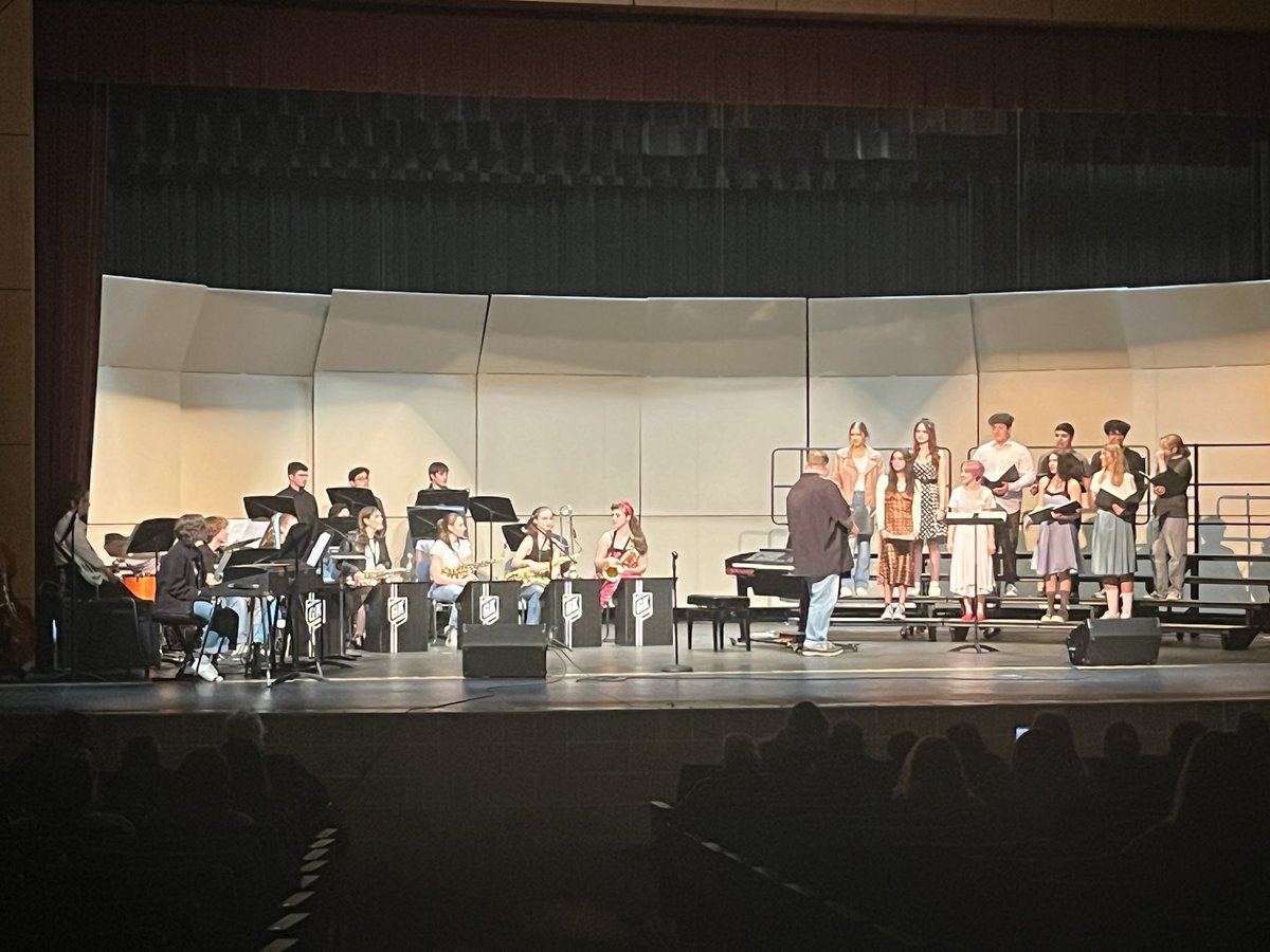 Some excellent fine arts performances tonight! 🎼#GKCogs