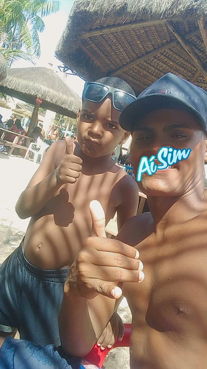 Toinhooo_lx's tweet photo. Só gratidão por mas um ano de vida do meu boladao hj,  que papai do céu abençoe ele smp 🙏🙏🤩🤩🤩🤩😍❤❤❤ #Rhael ❤ https://t.co/pYYDitUSzf