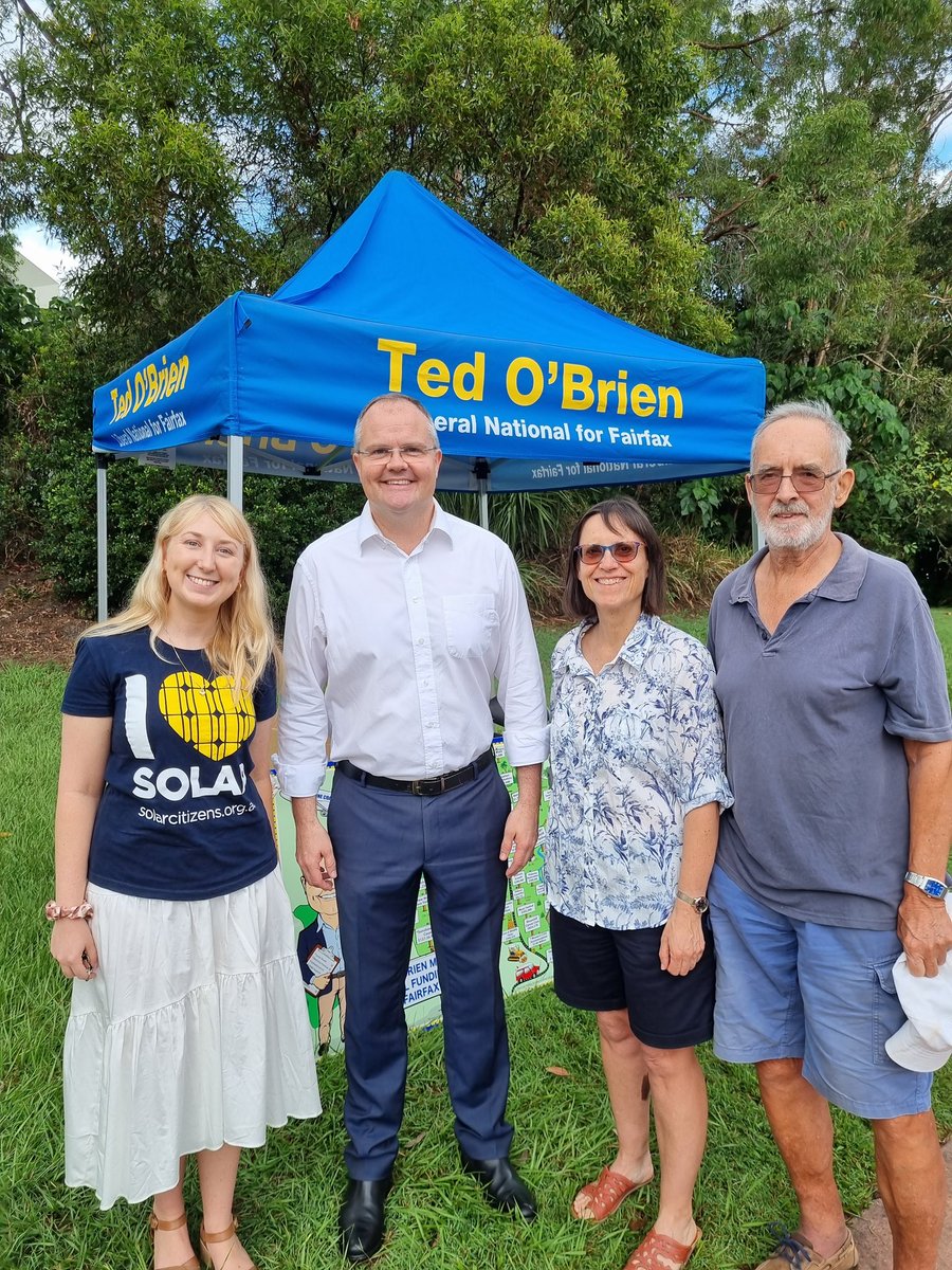 This morning our Deputy Director Steph and local volunteers Janet and Peter had a good chat with <a href="/tedobrienmp/">Ted O'Brien</a> about the importance of Fuel Efficiency Standards. 

Ted was excited to have a ride in our EV ute when the roadshow comes to Qld 🛻⚡️