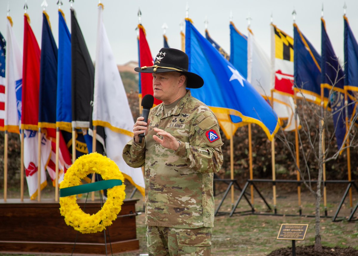 USArmyNorth's tweet photo. Thank you to everyone who came out to the FSH main flag pole this morning! Together, we continue to uphold meaning in the birth of military flight, and the impact aviation has unfolded for our country ๐บ๐ธ ๐ซ
#FirstFlight #BenjaminFoulois #FortSamHouston #Aviation #SATX https://t.co/InzNIscsqL