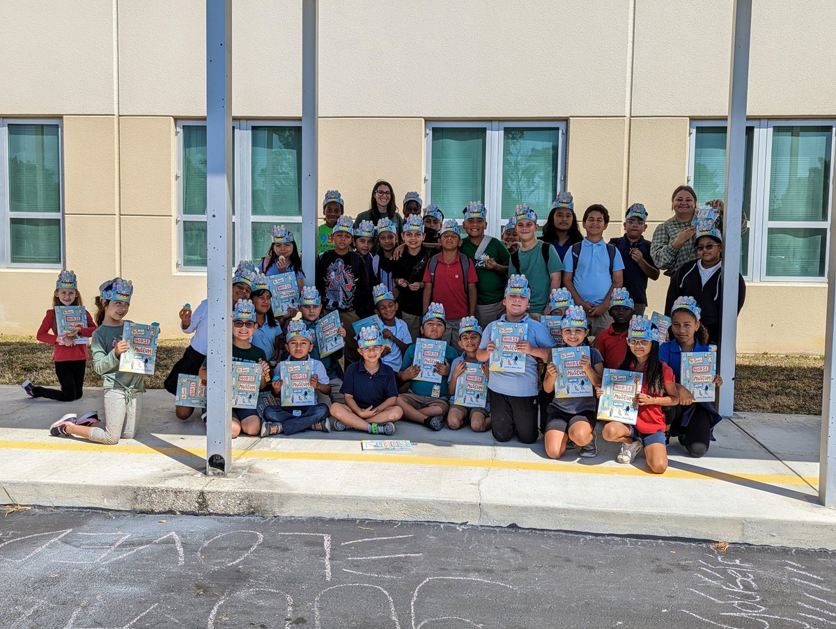 Ottersof4th's tweet photo. We celebrated Dr. Seuss's birthday with @MissKerskieHCE and our Accountability Buddies by eating cupcakes and reading a good book! https://t.co/tk5OhHOsmS
