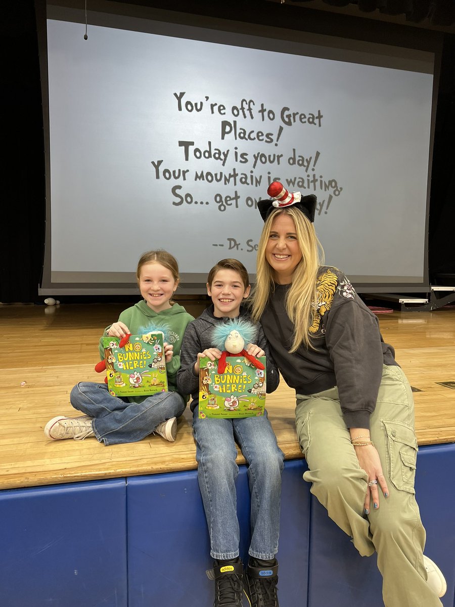 We love to celebrate reading and books everyday at Tisdale but 3/2 is the most special. Happy Birthday to the GOAT, Doc Seuss! My third grade readers dazzled us this am with their read aloud skills! #ReadAcrossAmericaDay @TisdaleSchool @mrs_bohlin