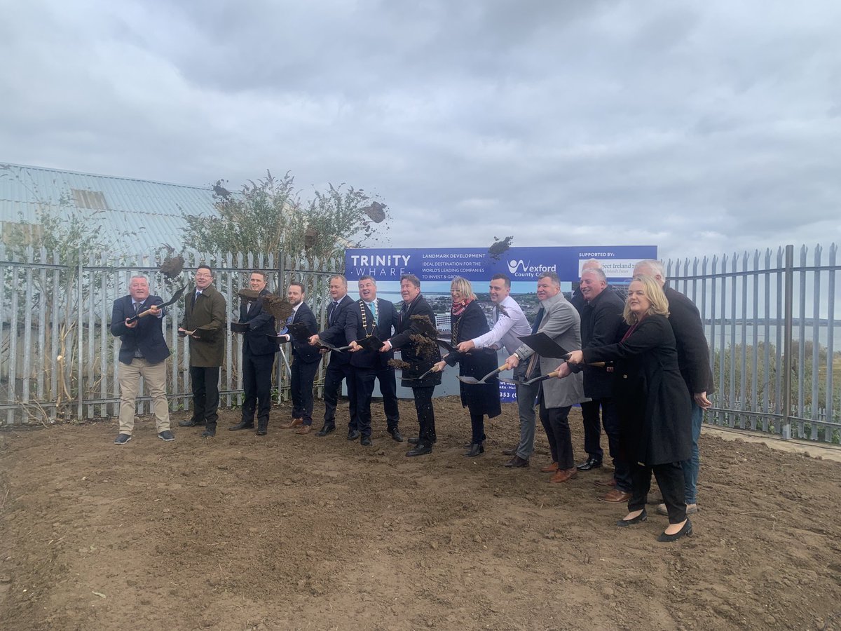 KarolJacksonWex's tweet photo. ⁦@DarraghOBrienTD⁩ ⁦@cllrglawlor⁩ ⁦@wexfordcoco⁩  turning the sod on Trinity Wharf today in #Wexford #Ireland …. Long awaited ….. onwards and upwards. Well done to all involved ⁦@CoWexChamber⁩ ⁦@LEOwexford⁩ ⁦@rotarywexford⁩ ⁦@Calodagh⁩ https://t.co/P9voR6ptvS