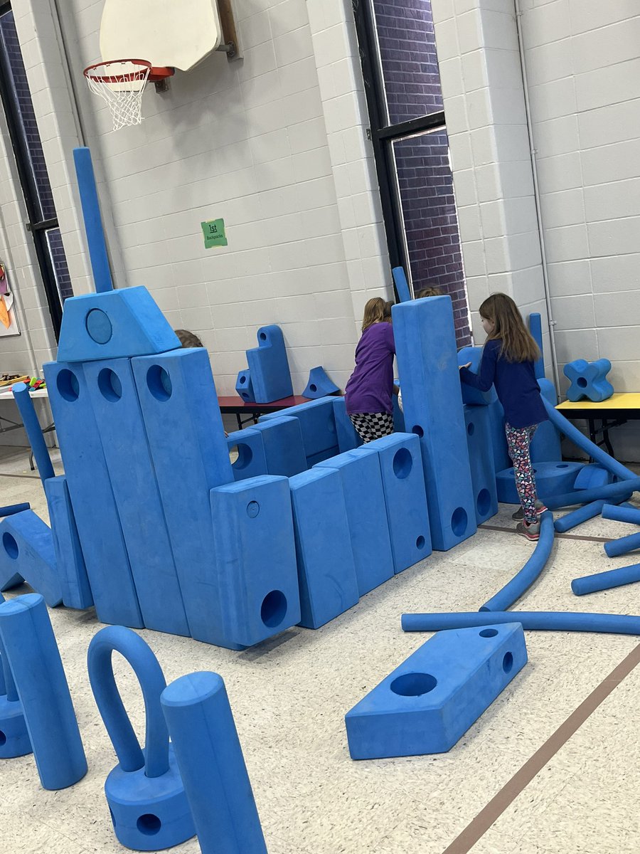 mrsparrishk5's tweet photo. Thank you to the @qcychildmuseum and @ClarkCoIndians PTO for providing us this opportunity to play and create! What an awesome experience!! https://t.co/sN4fonRIIy
