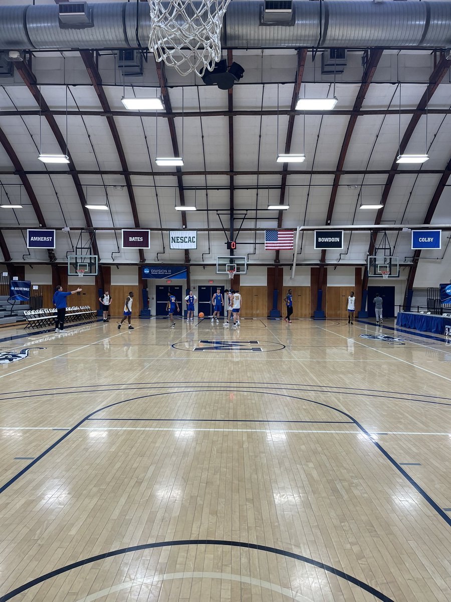 WorcesterMBB's tweet photo. First NCAA Tournament practice is in the books ✅ #D3Hoops https://t.co/Vx1fEhFVYQ