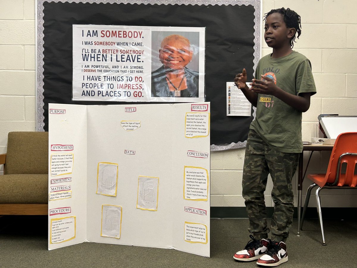 starkevcs's tweet image. The coveted 5th Grade Science Fair Projects have arrived! The trio class had many great presentations. We’re so proud of these Scientists. We can’t wait to find out who will represent Starke! 

@ElemSci #VCSscientists @VCSscience