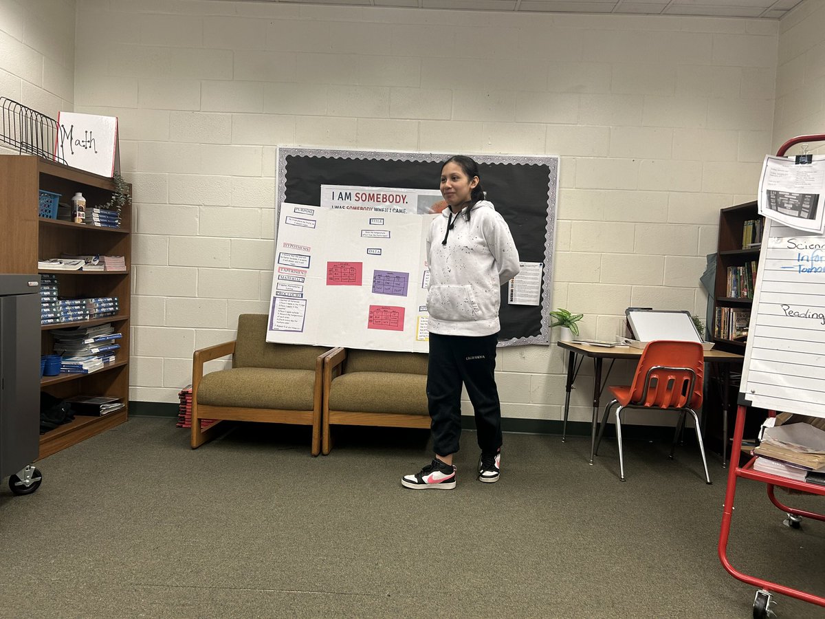 starkevcs's tweet image. The coveted 5th Grade Science Fair Projects have arrived! The trio class had many great presentations. We’re so proud of these Scientists. We can’t wait to find out who will represent Starke! 

@ElemSci #VCSscientists @VCSscience