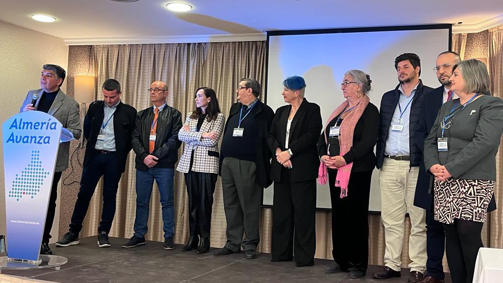 miguelcazorlag's tweet photo. Hemos presentado @almeriaavanzac capital, un proyecto independiente,municipalistas, liberal y con vocación de servicio para estar junto a todos y cada uno de los almerienses. Gracias a los que lo haceis posible y a todo el equipo

https://t.co/4h2F8L0L7J

https://t.co/OsG2BMI6NM https://t.co/iVopgEsC1H