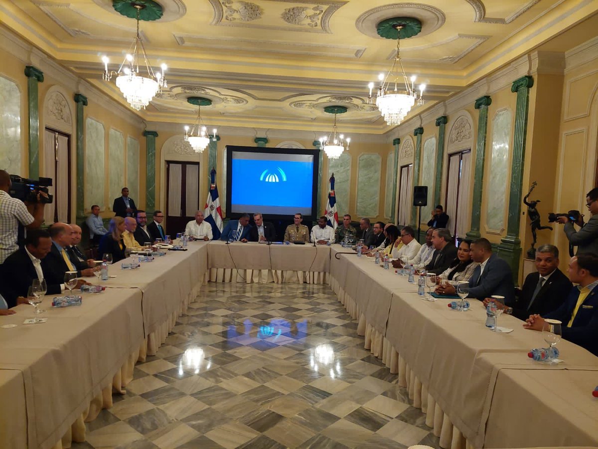 Derecha Dominicana: «Veritas filia temporis» tweet media